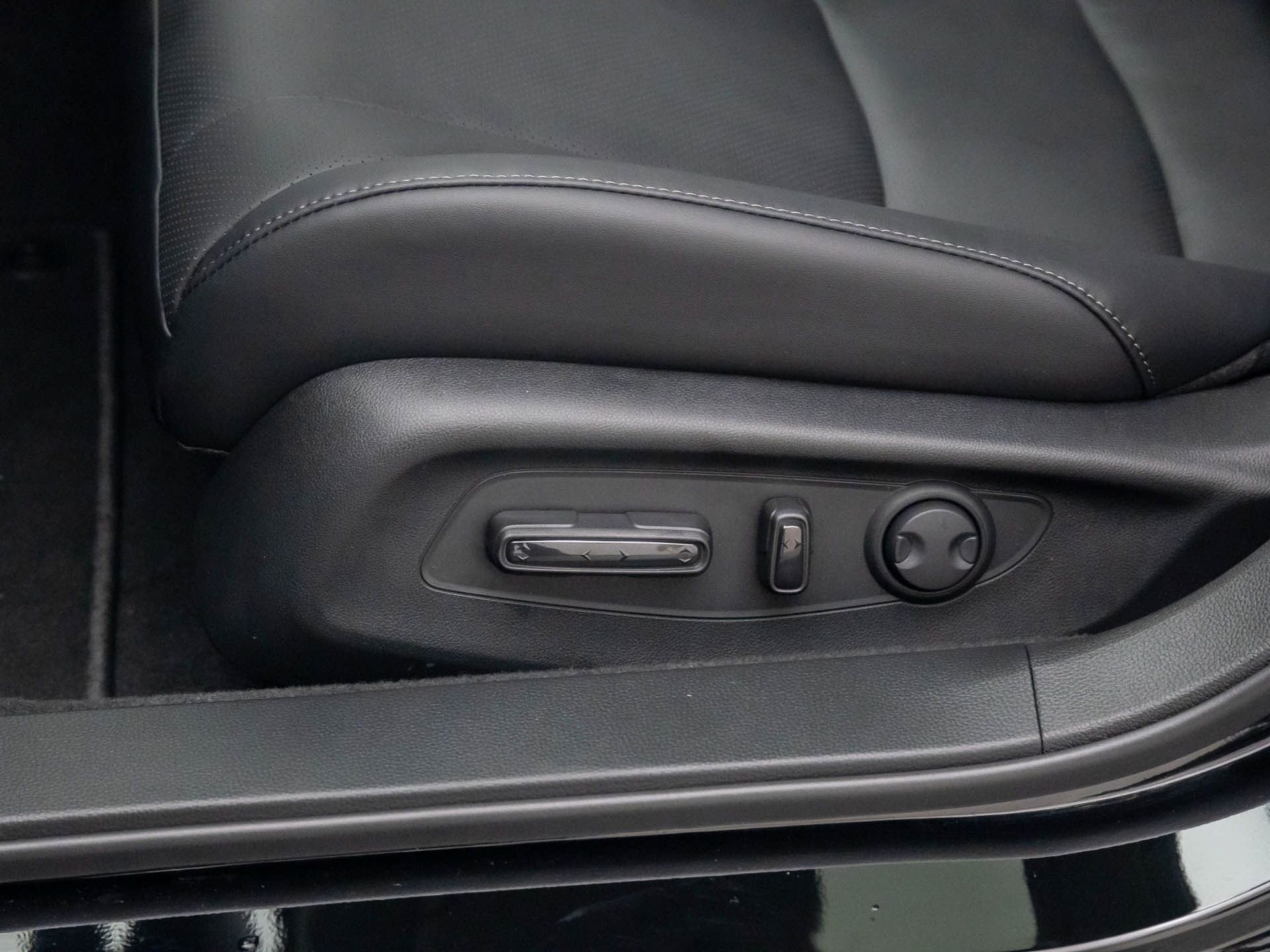 New 2025 Honda Accord Touring image 11