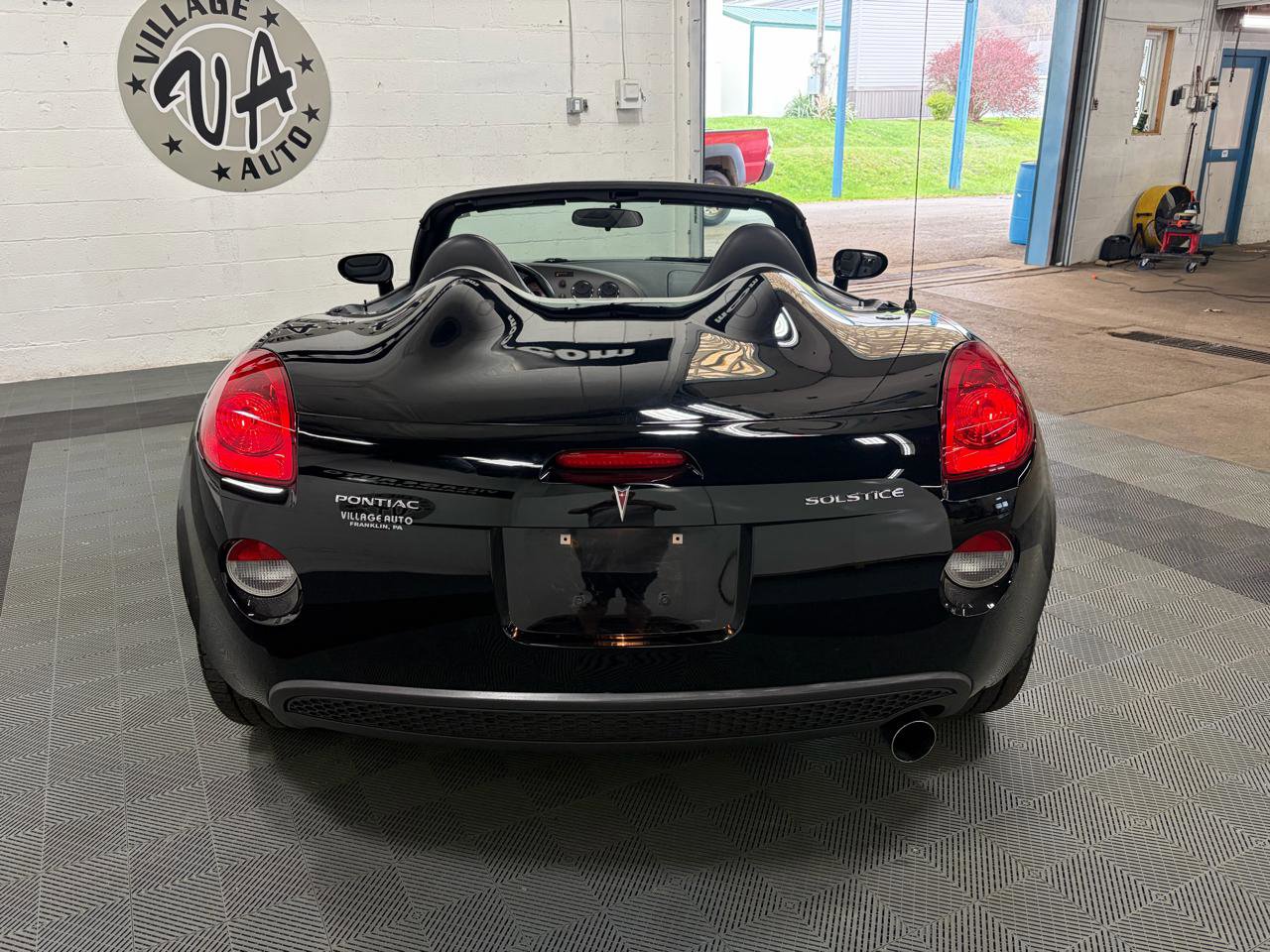 Used 2006 Pontiac Solstice Convertible w/ Premium Package image 4