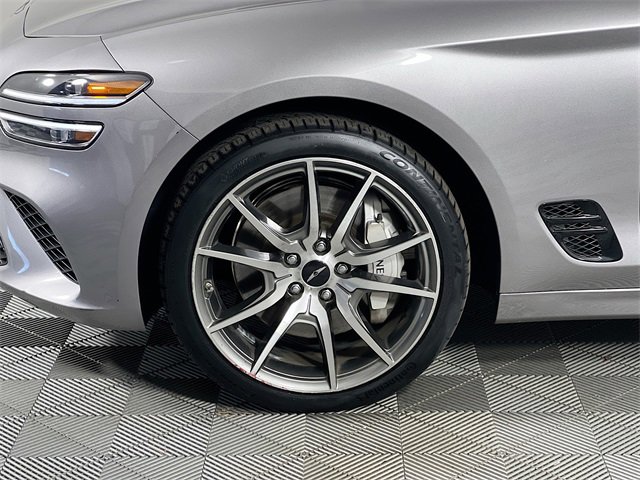 Used 2024 Genesis G70 2.5T image 11