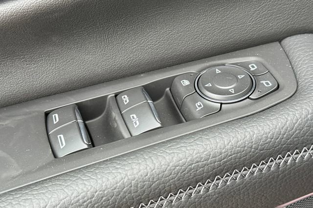 New 2026 GMC Yukon Denali w/ Sun & Power Step Package image 12