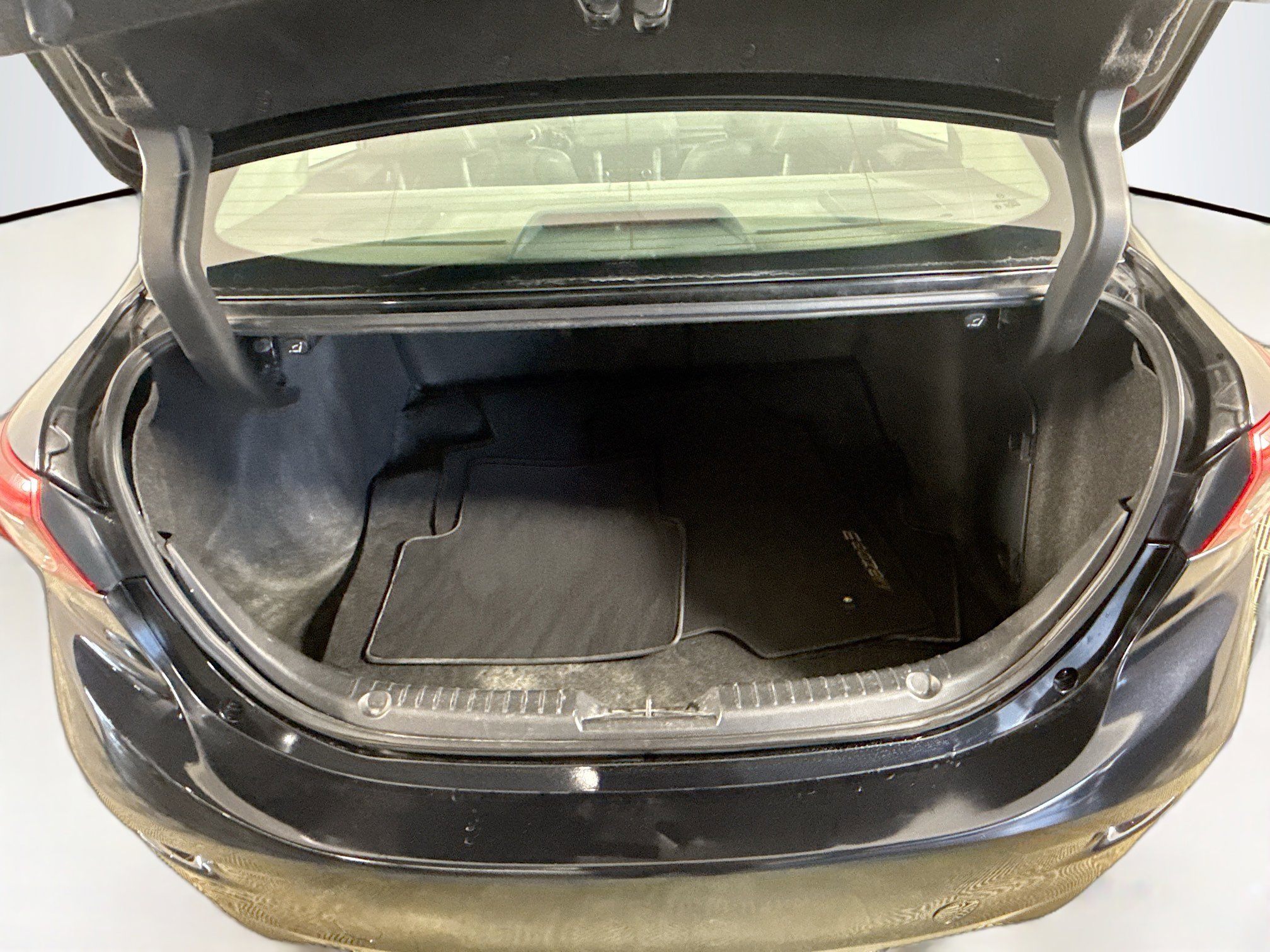 Used 2017 MAZDA MAZDA3 Grand Touring w/ Premium Equipment Package image 35