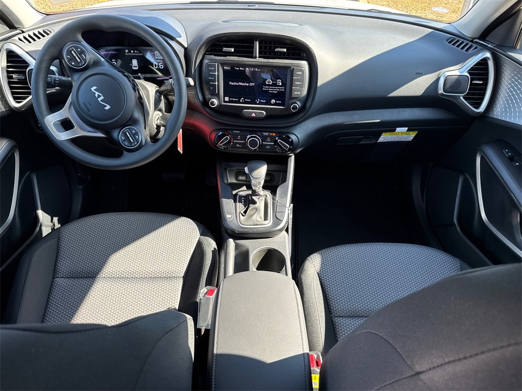 New 2025 Kia Soul LX w/ LX Technology Package image 21