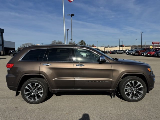 Used 2018 Jeep Grand Cherokee Overland image 35