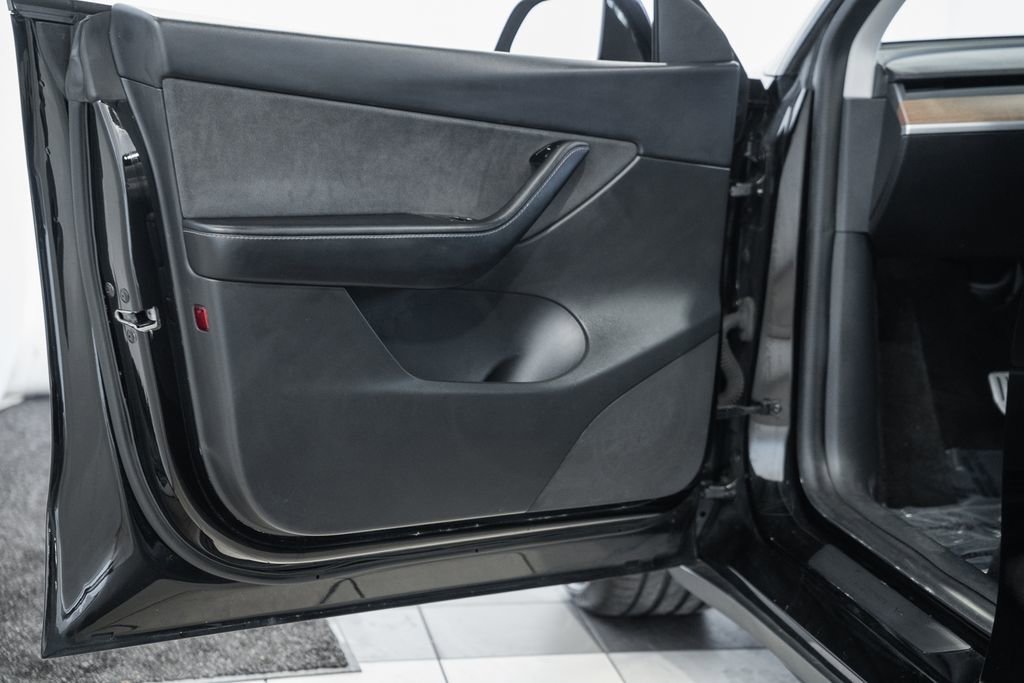 Used 2020 Tesla Model Y Performance image 41