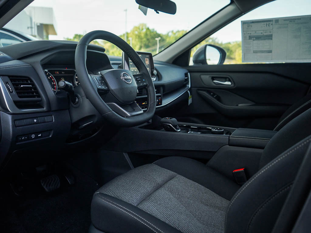 New 2026 Nissan Rogue SV image 18