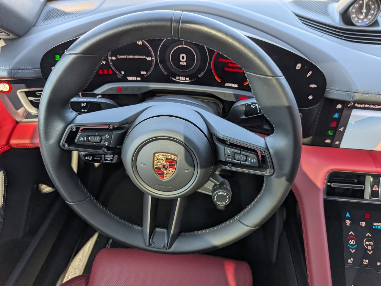 Used 2024 Porsche Taycan image 21