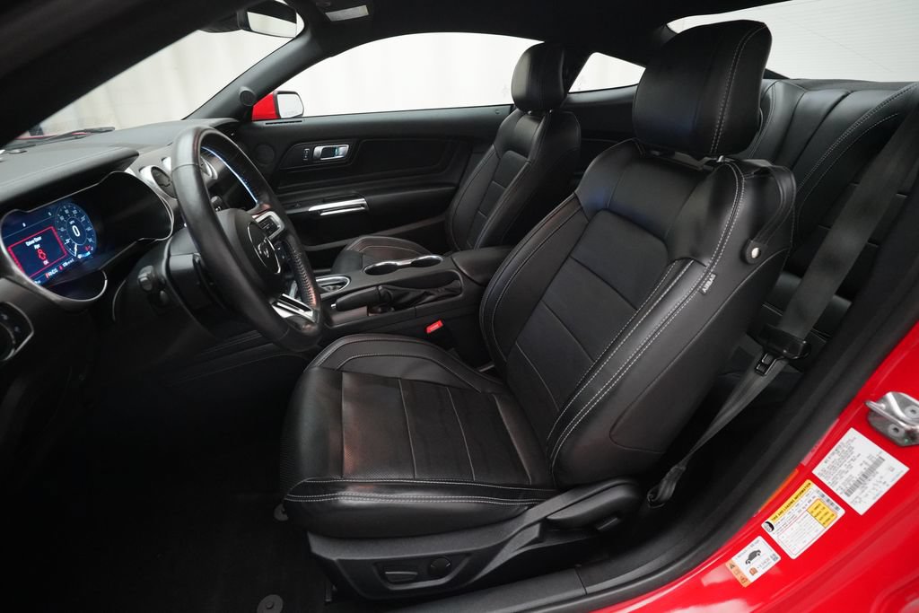 Used 2021 Ford Mustang GT Premium w/ Equipment Group 401A RWD image 7