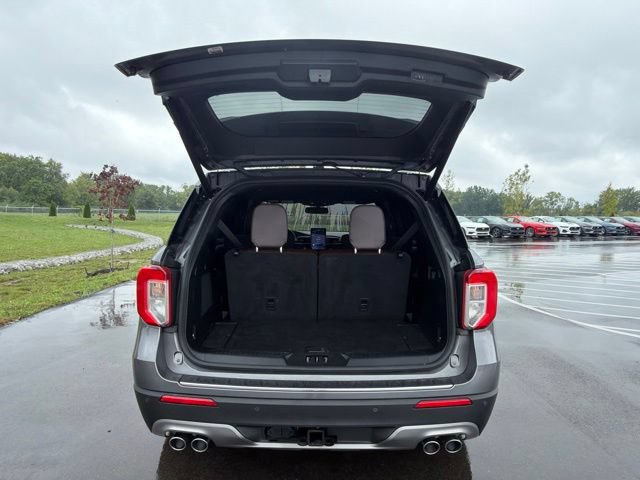 Certified 2021 Ford Explorer Platinum w/ Equipment Group 601A AWD/4WD image 11