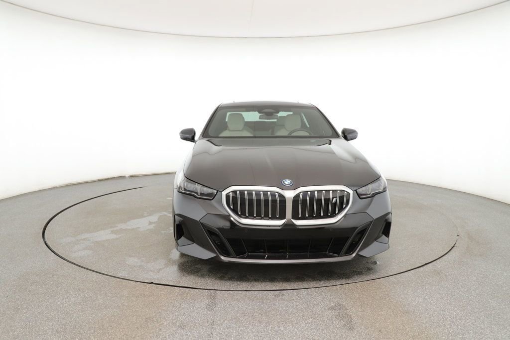 Used 2024 BMW i5 eDrive40i w/ M Sport Package image 8