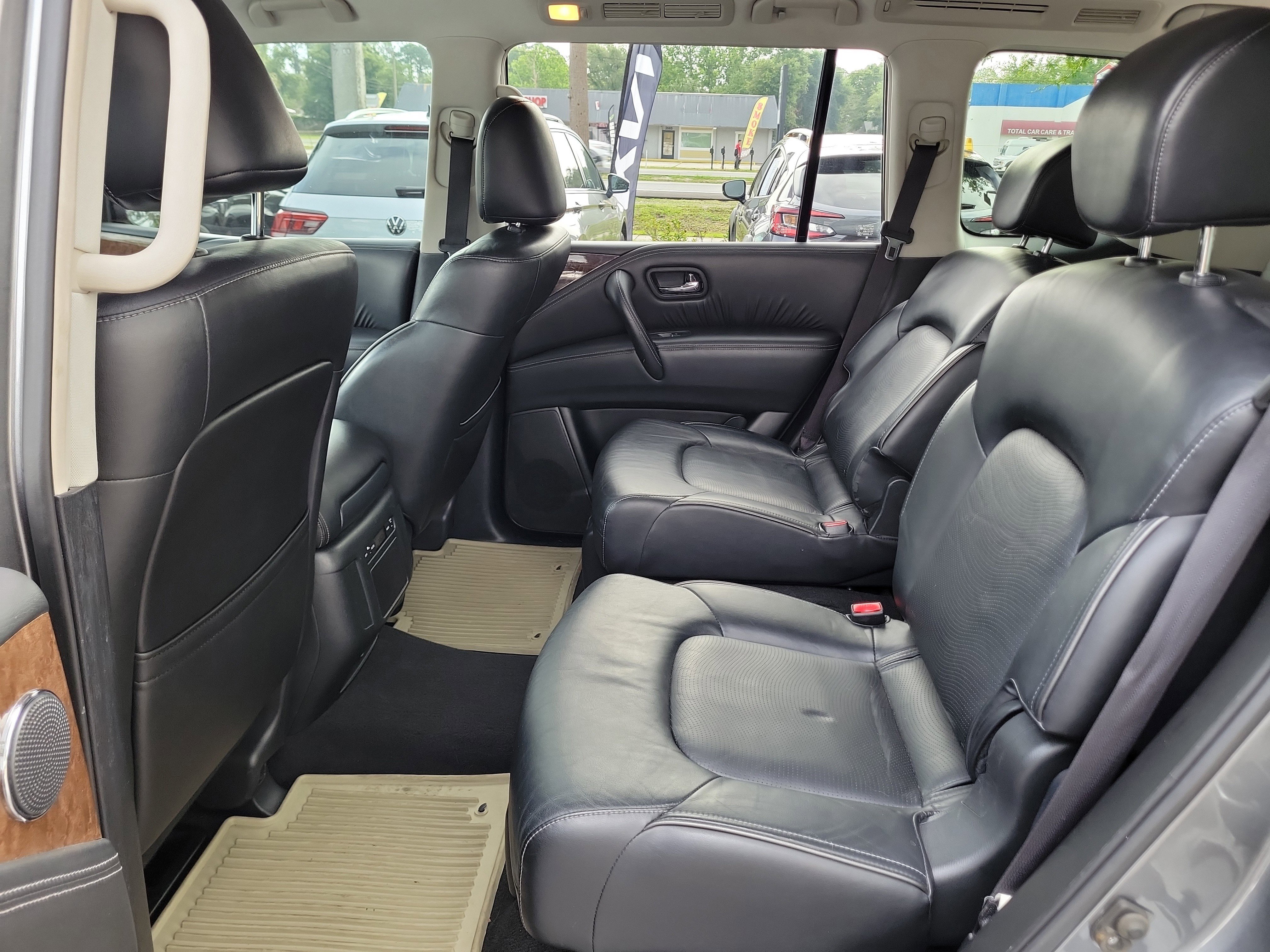 Used 2017 INFINITI QX80 2WD image 16