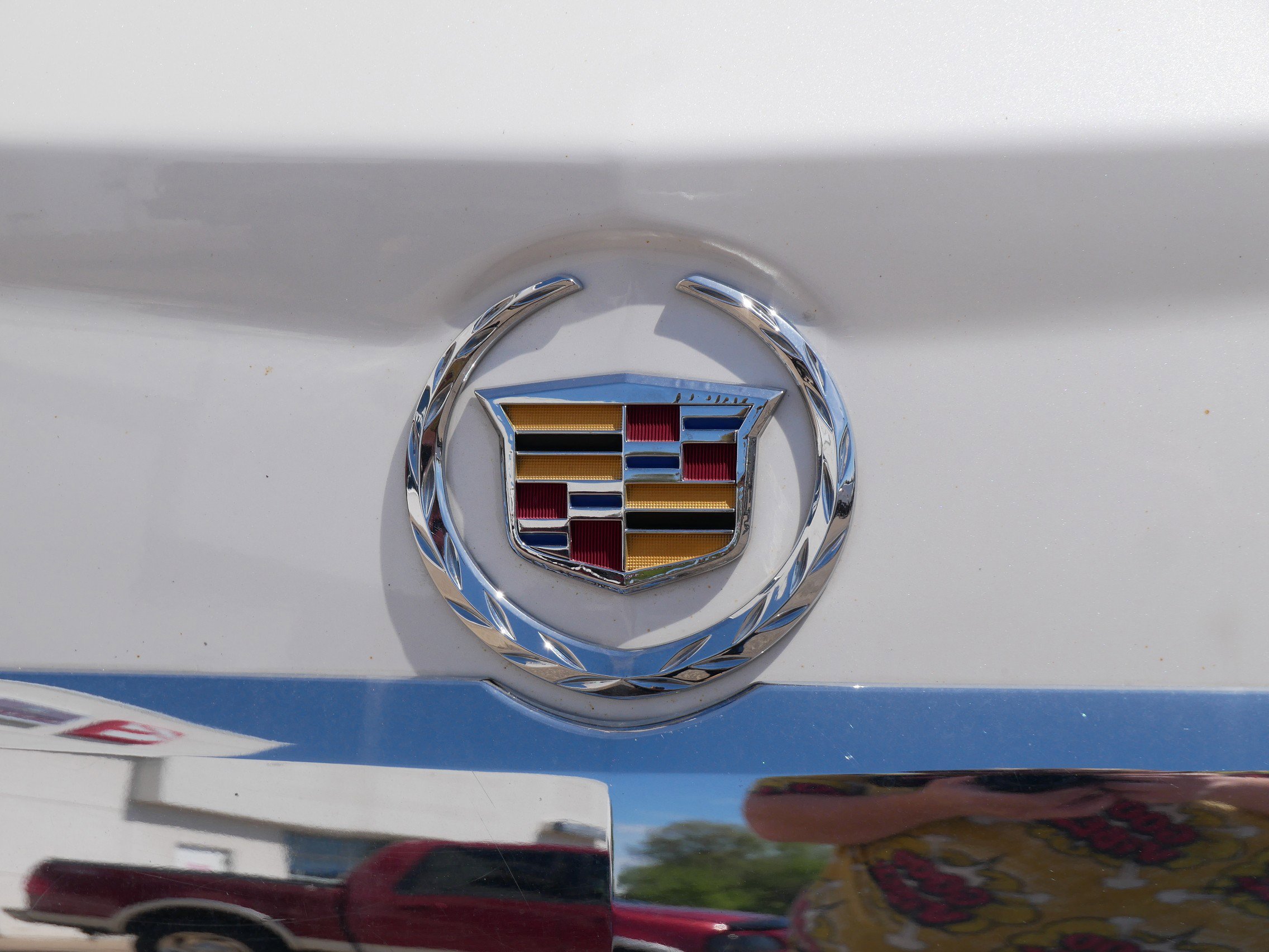 Used 2013 Cadillac SRX Luxury w/ Driver Awareness Package AWD/4WD image 4