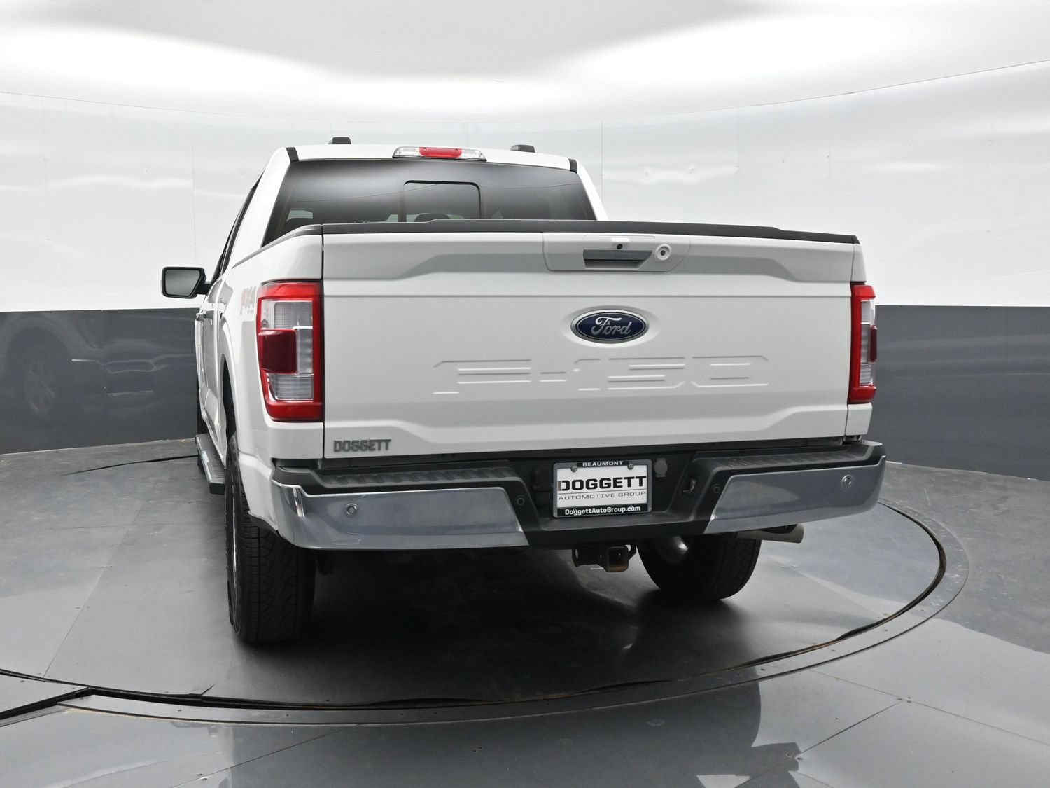 Certified 2023 Ford F150 Lariat w/ Trailer Tow Package AWD/4WD image 8