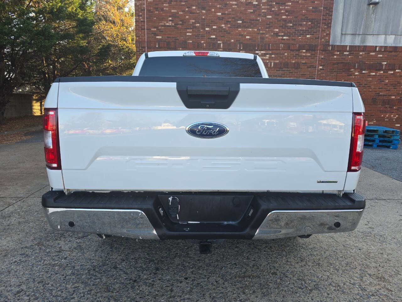 Used 2019 Ford F150 XLT image 4