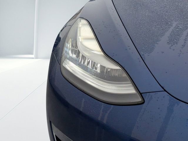Used 2020 Tesla Model 3 Standard Range Plus image 8