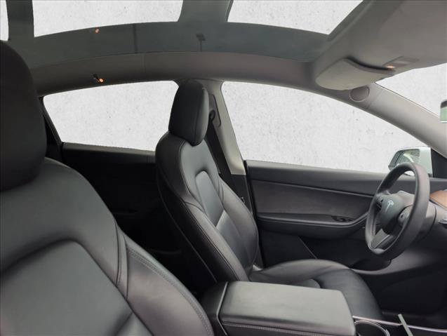 Used 2021 Tesla Model Y Long Range AWD/4WD image 27