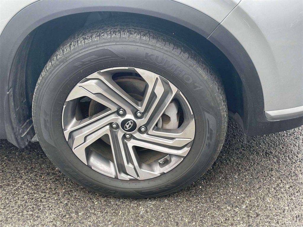 Used 2023 Hyundai Santa Fe SE image 9