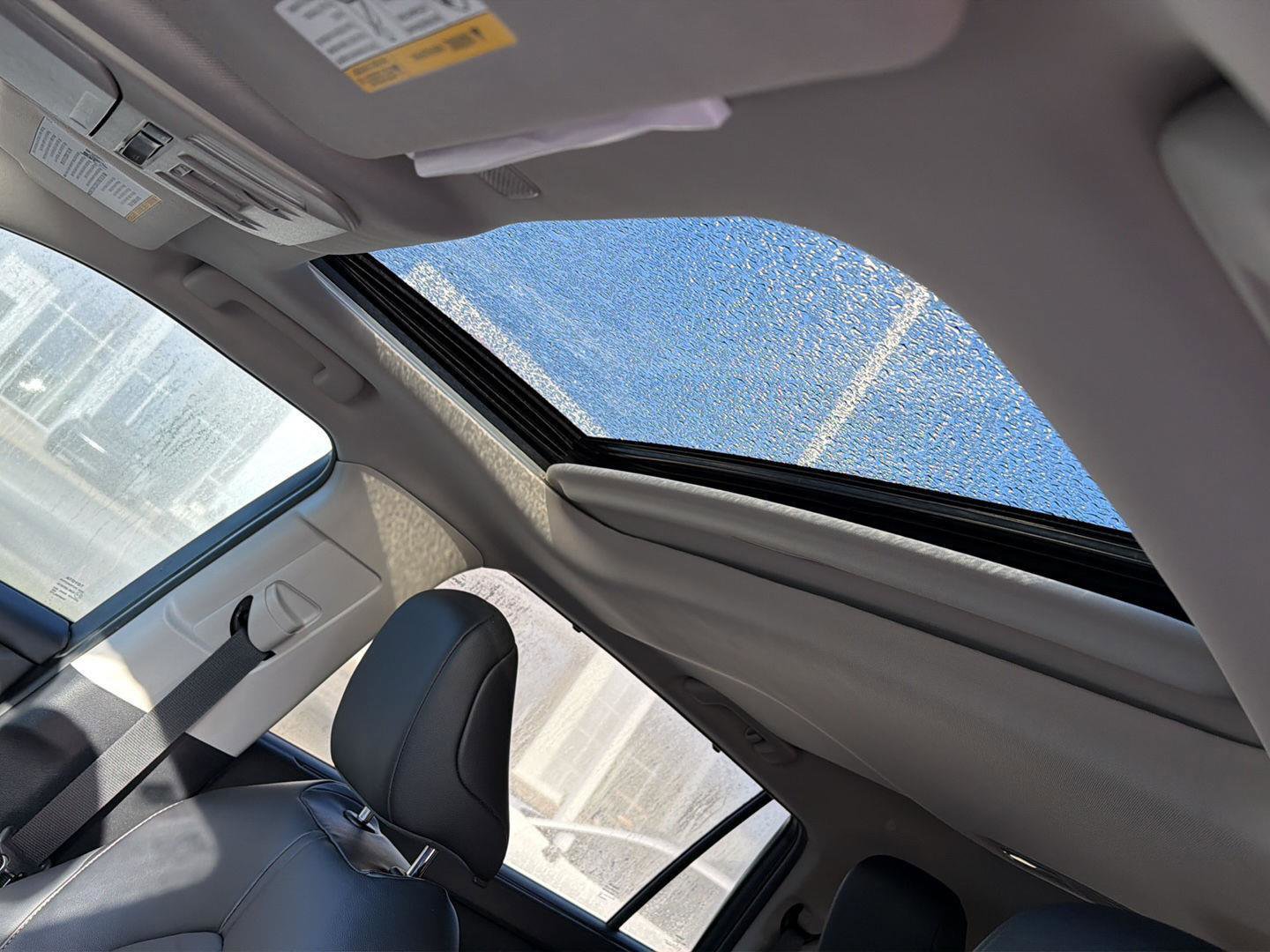 Certified 2024 Toyota Highlander XLE FWD image 33