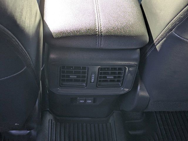 Used 2023 Toyota RAV4 XLE Premium image 16