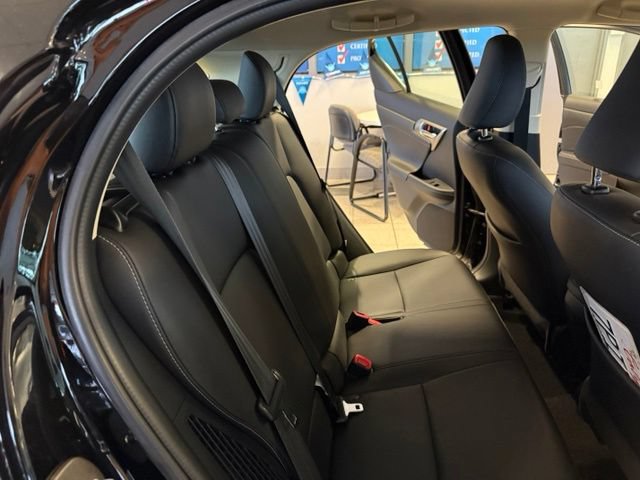 Used 2016 Lexus CT 200h FWD image 24
