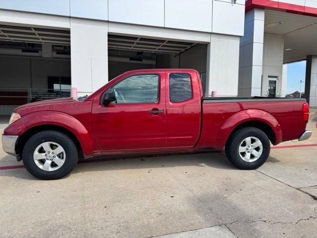Used 2011 Nissan Frontier SV RWD image 6
