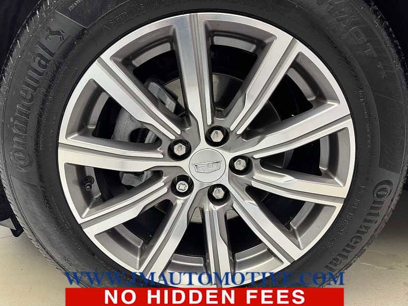 Used 2023 Cadillac XT4 Sport w/ Trailering Package image 9