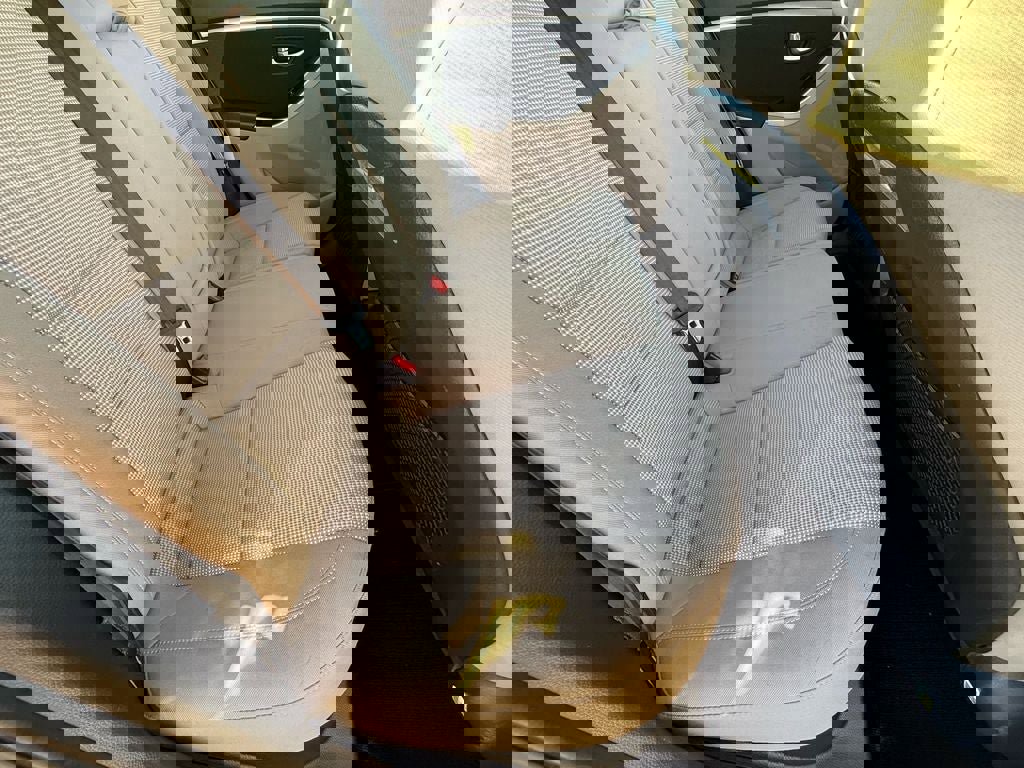 Used 2016 Hyundai Elantra GT image 11