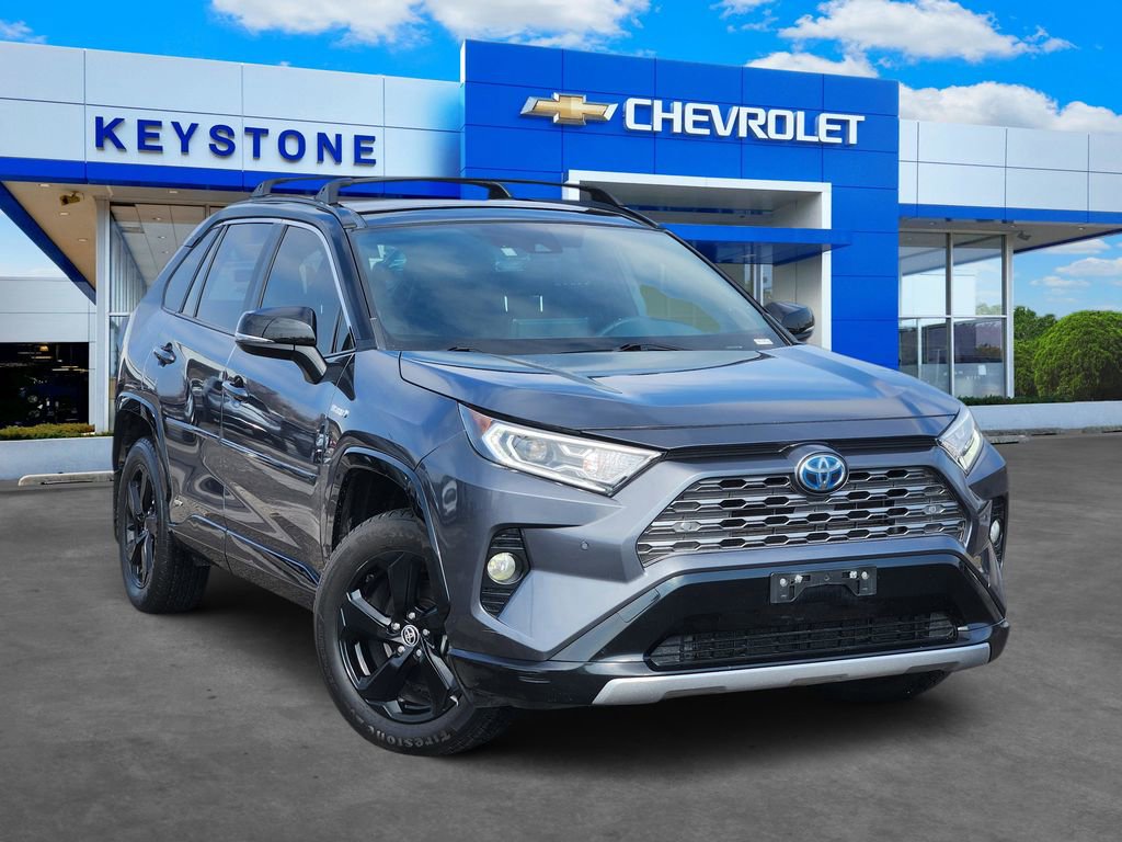 Used 2020 Toyota RAV4 XSE video 1