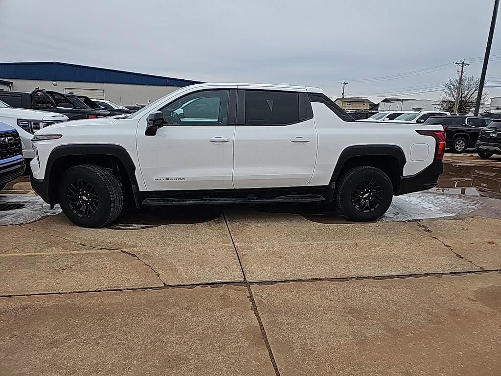 Used 2024 Chevrolet Silverado EV W/T image 2