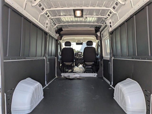 New 2026 RAM ProMaster 2500 w/ Quick Order Package 22G SLT image 13