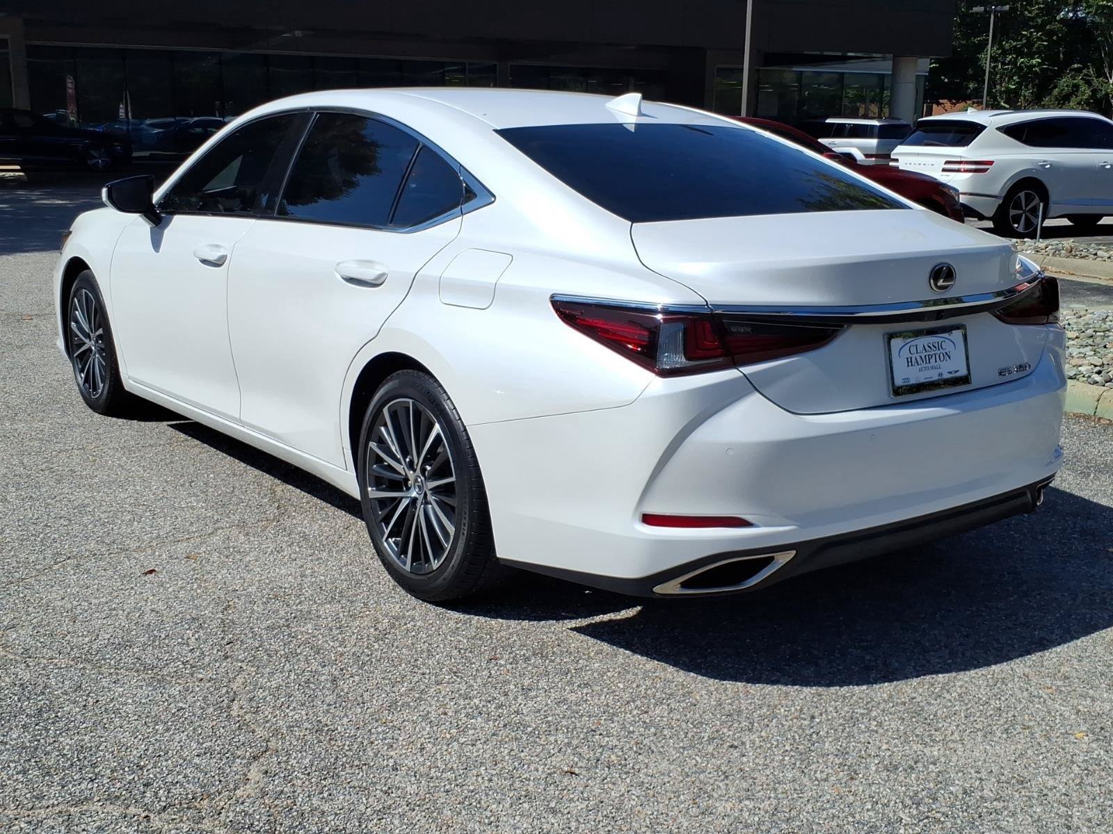 Used 2023 Lexus ES 350 w/ Premium Package FWD image 10