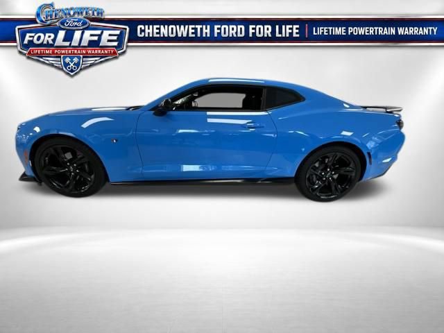 Used 2022 Chevrolet Camaro SS RWD image 2