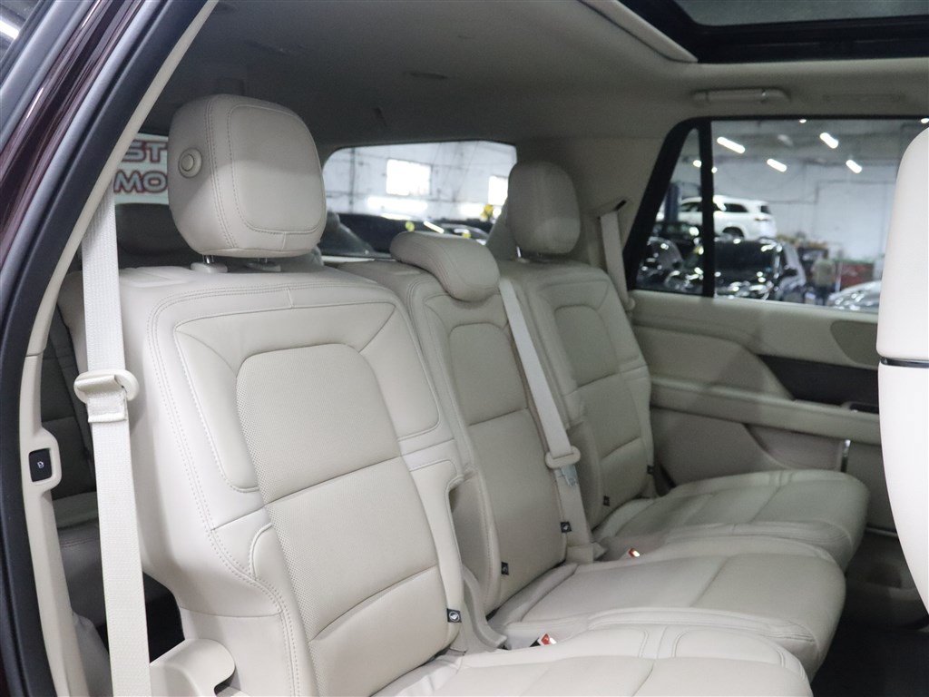 Used 2020 Lincoln Navigator Reserve w/ Equipment Group 201A Reserve AWD/4WD image 21