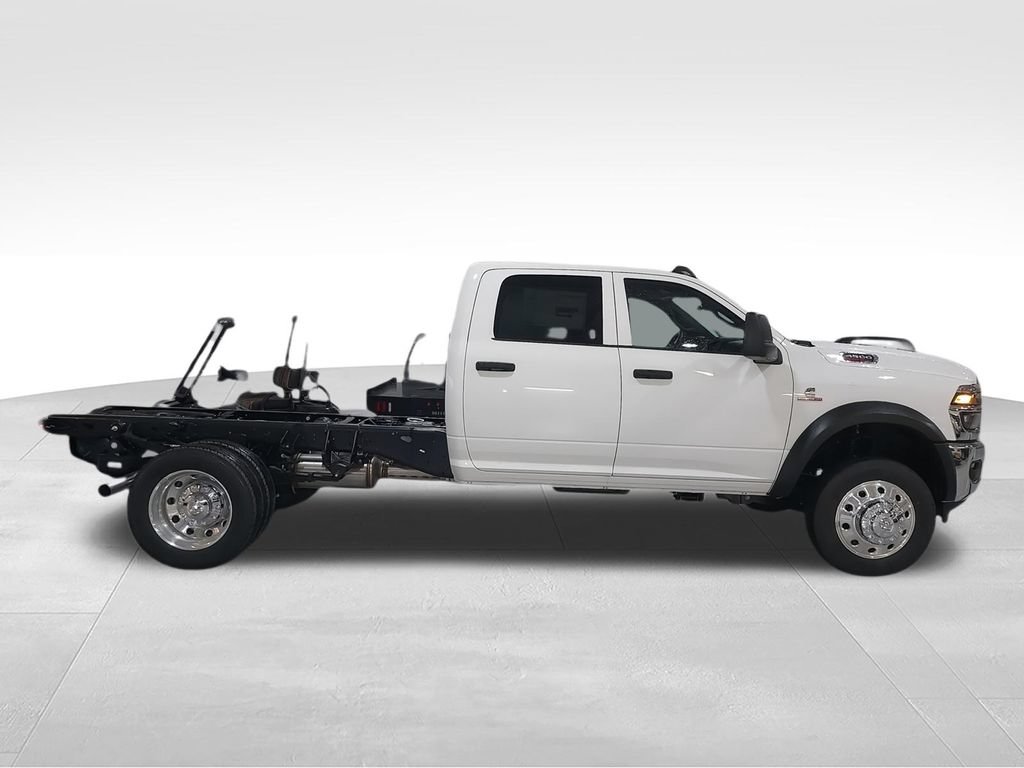 New 2026 RAM 4500 Tradesman w/ Chrome Appearance Group AWD/4WD image 9