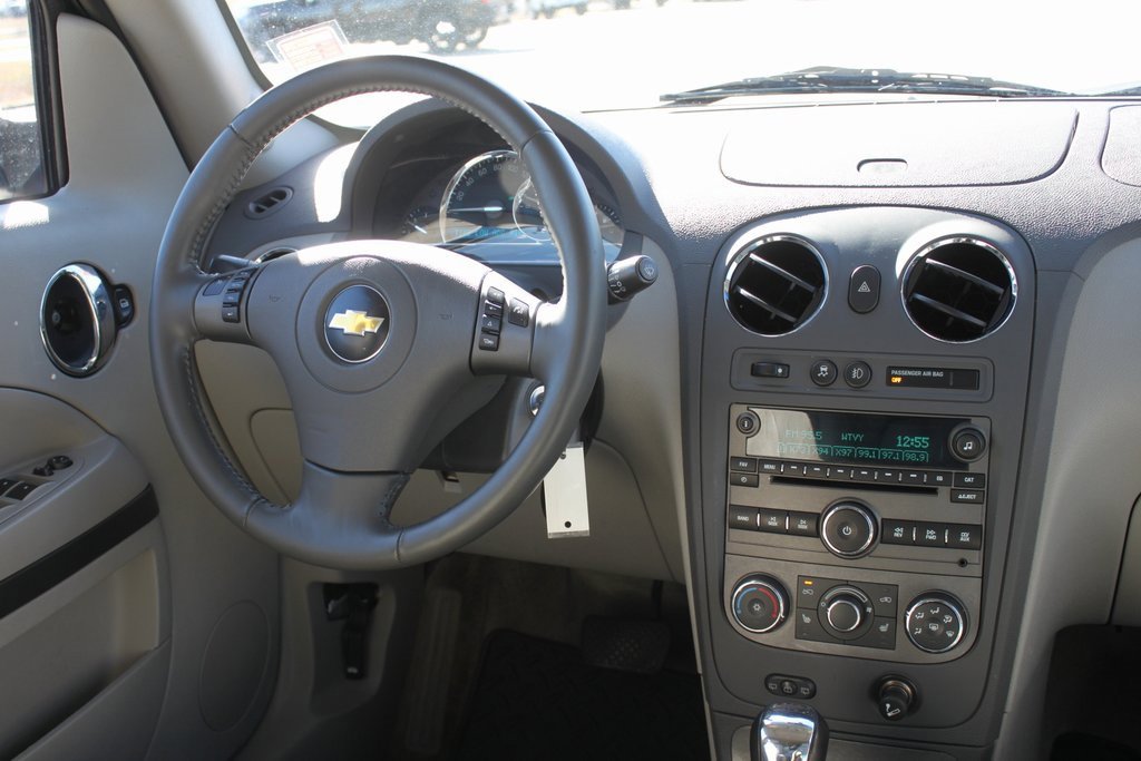 Used 2011 Chevrolet HHR LT w/ LT Preferred Equipment Group image 9