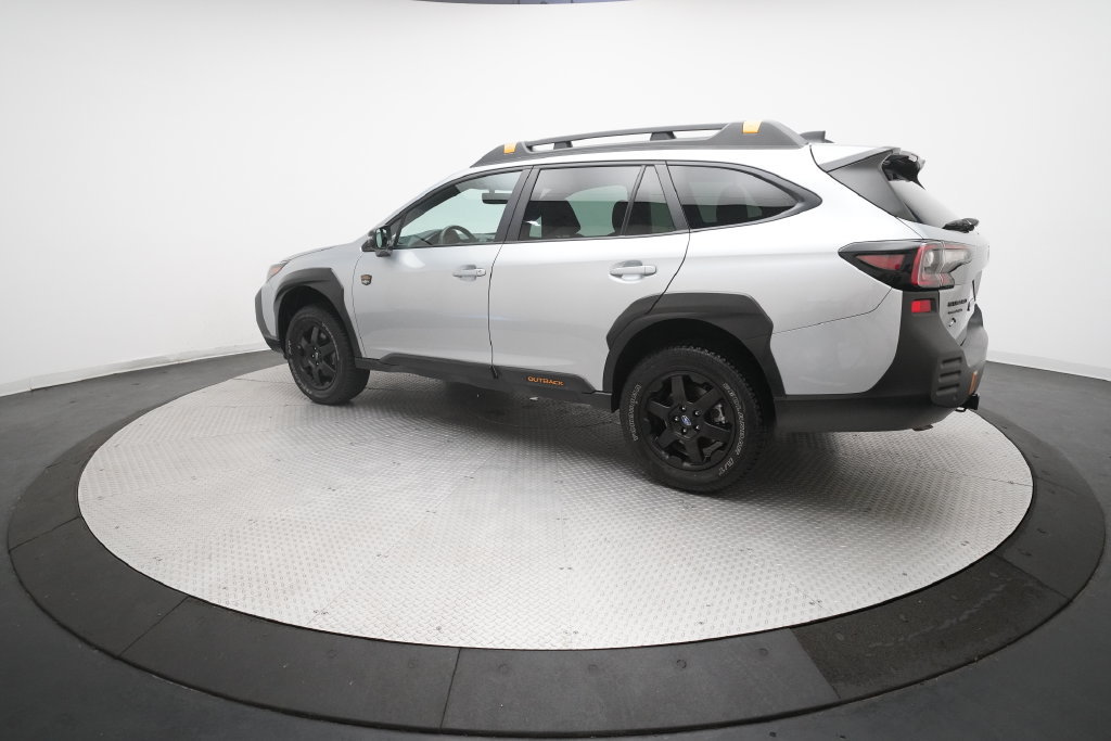 Certified 2025 Subaru Outback Wilderness AWD/4WD image 34