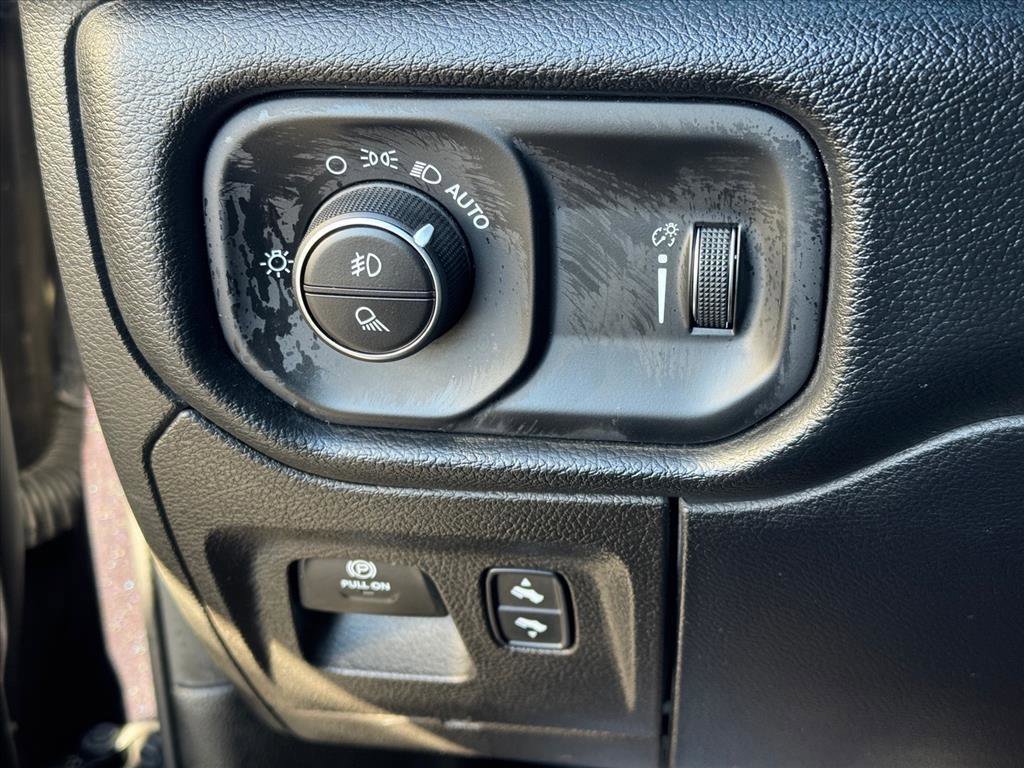 Used 2021 RAM 1500 Big Horn image 14