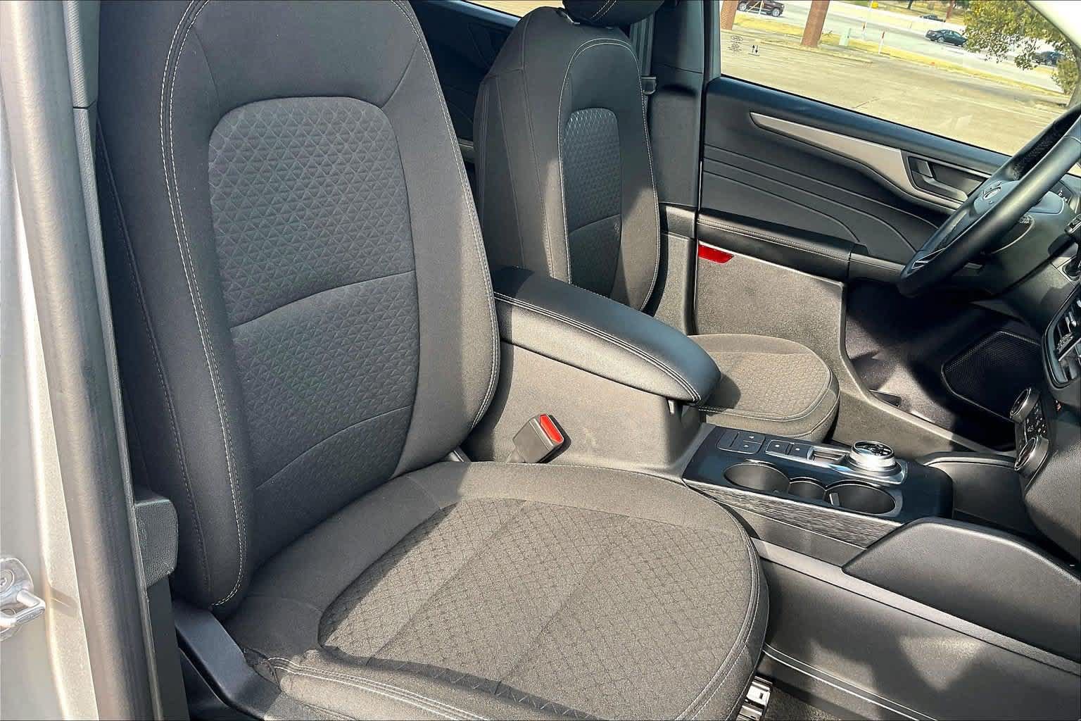 Used 2024 Ford Escape Active FWD image 11