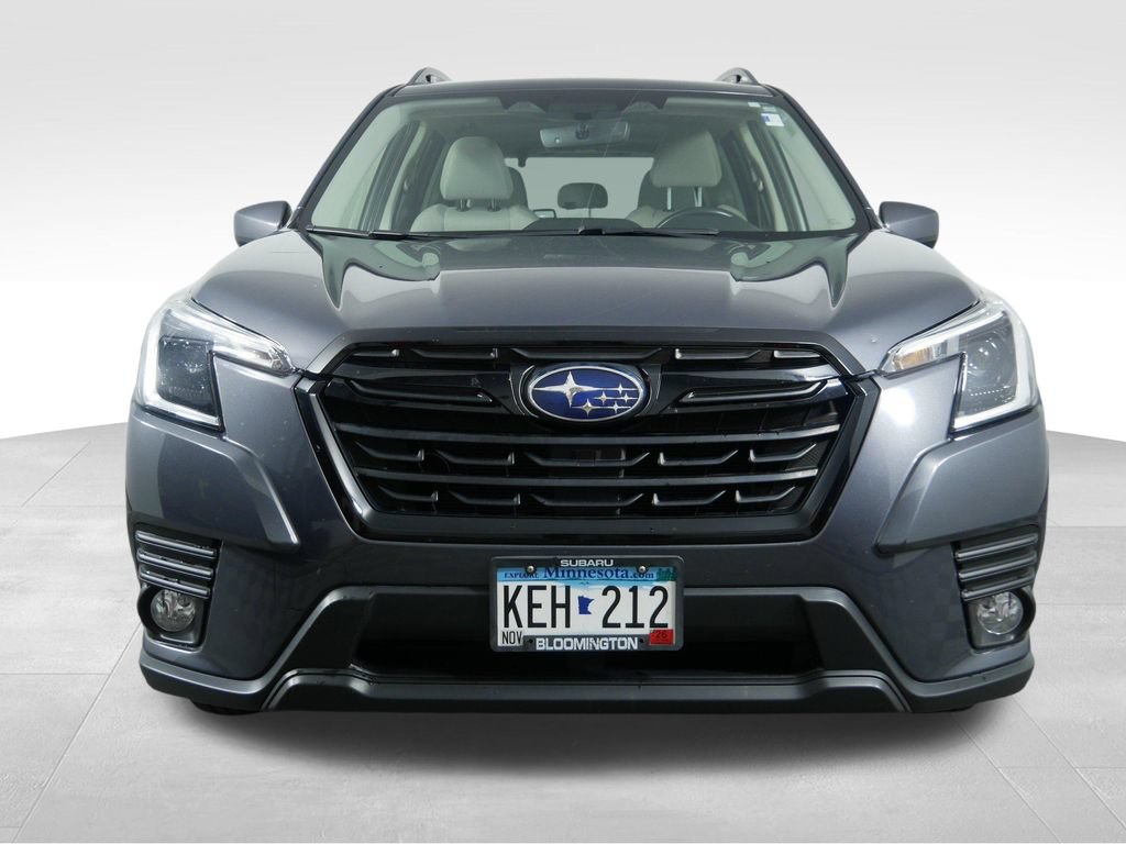 Used 2023 Subaru Forester Premium AWD/4WD image 3