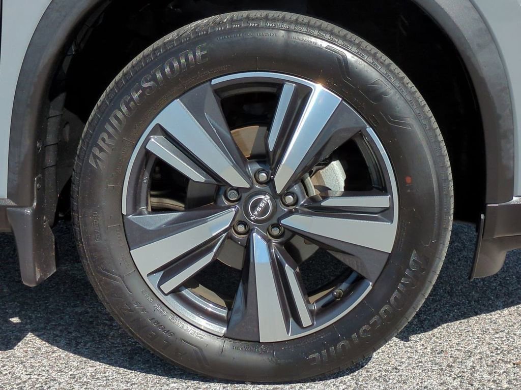 Certified 2023 Nissan Rogue SL image 11