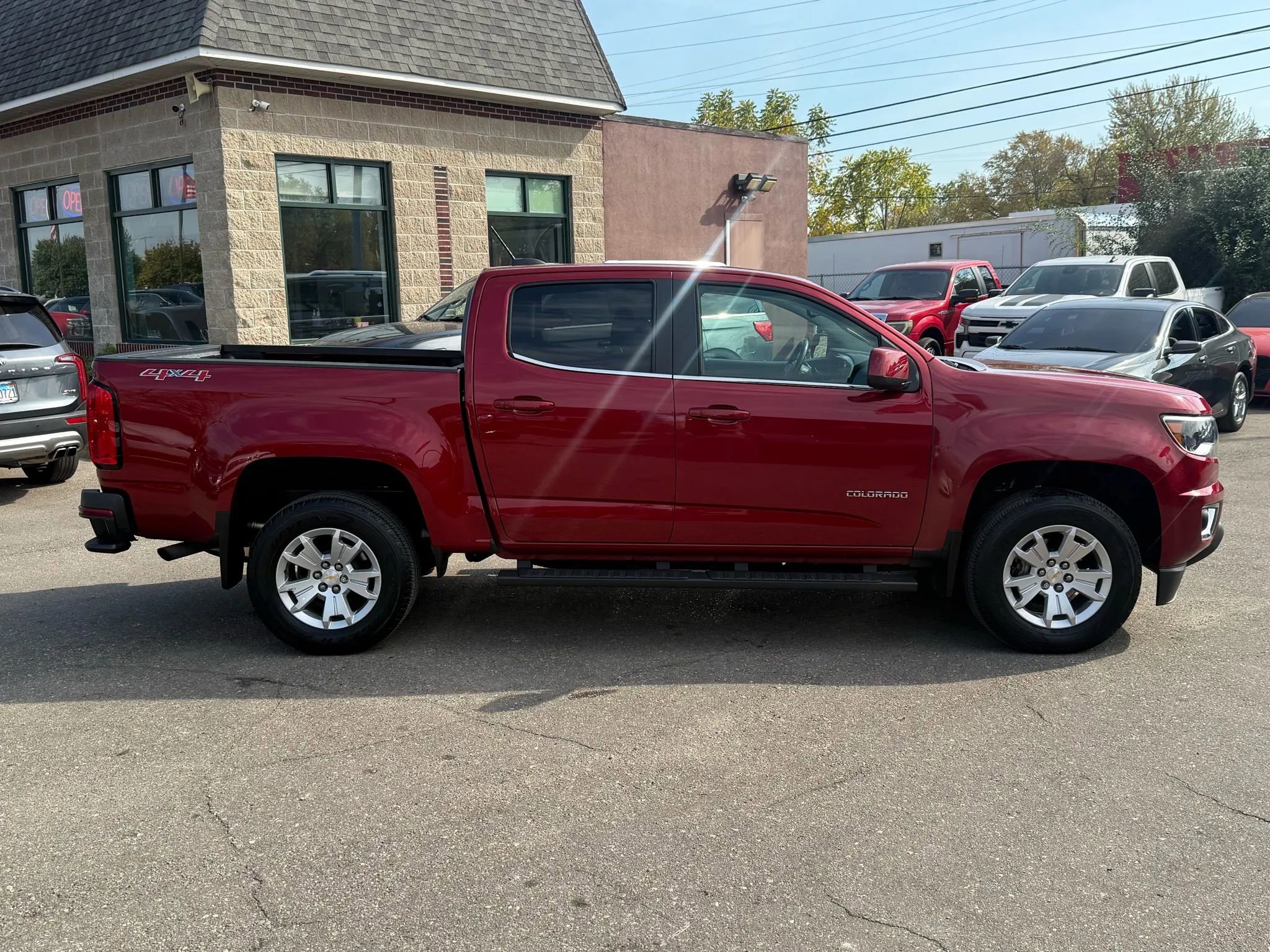 Used 2019 Chevrolet Colorado LT w/ LT Convenience Package image 4