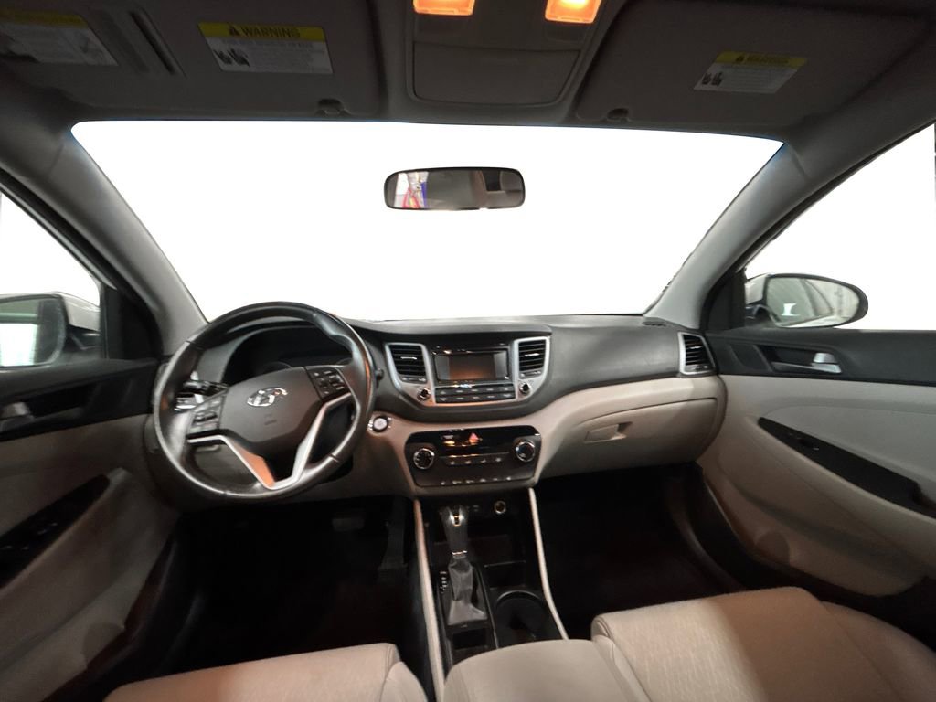 Used 2017 Hyundai Tucson Sport image 18