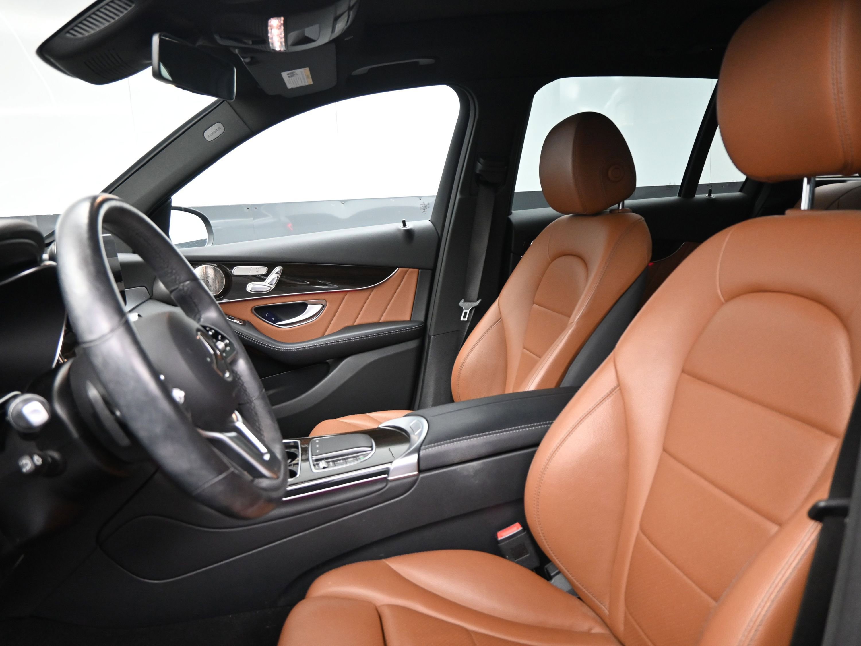 Used 2021 Mercedes-Benz GLC 300 4MATIC image 15