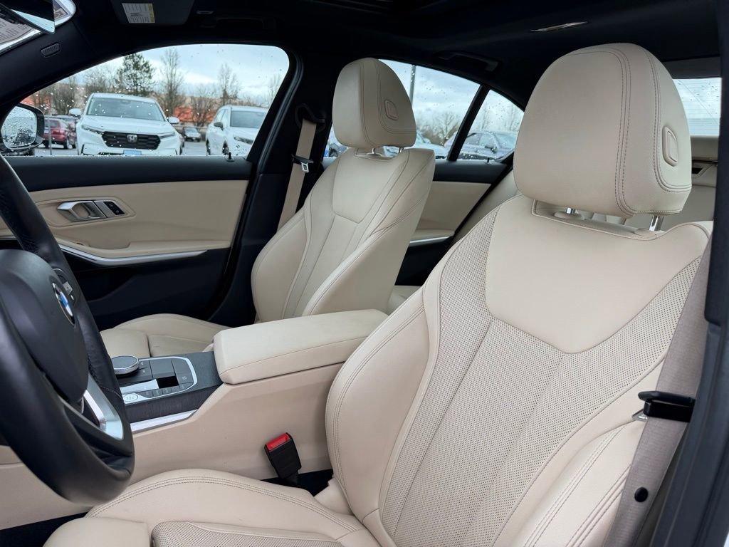 Used 2022 BMW 330i xDrive Sedan image 16