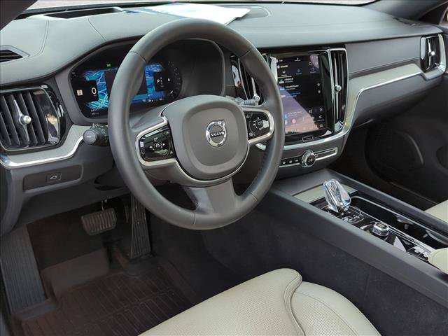 Used 2024 Volvo V60 B5 Cross Country Ultimate w/ Protection Package Premier AWD/4WD image 10