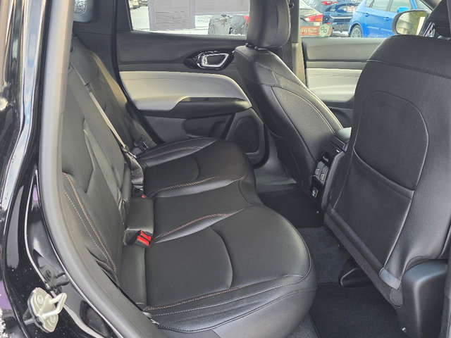 Certified 2024 Jeep Compass Limited image 18