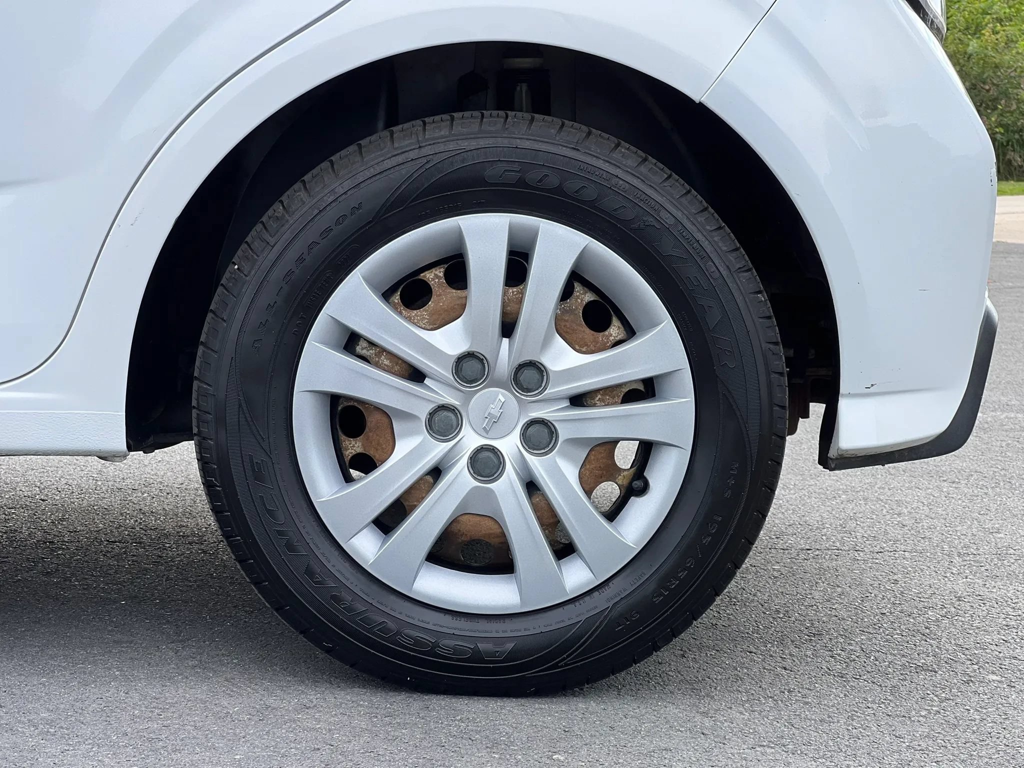 Used 2017 Chevrolet Sonic LT FWD image 42
