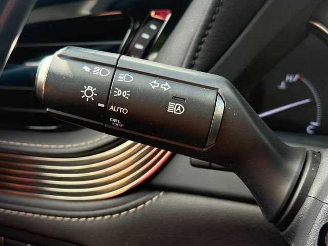 Used 2018 Lexus LS 500 AWD w/ Luxury Package image 18