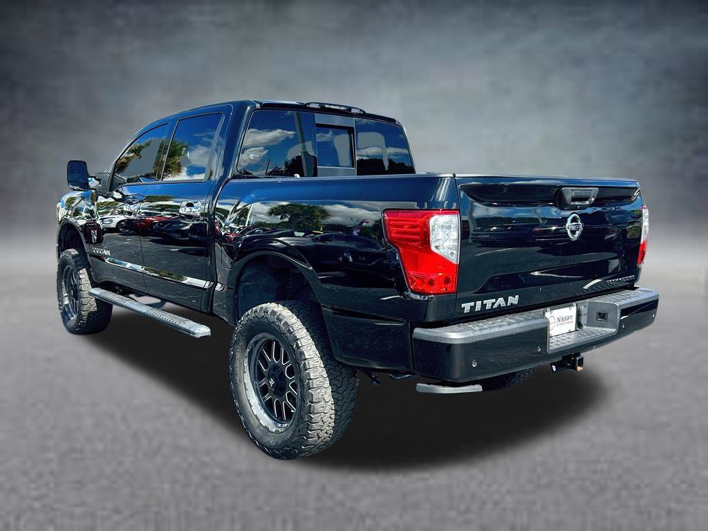 Used 2021 Nissan Titan SV w/ SV Convenience Package AWD/4WD image 8