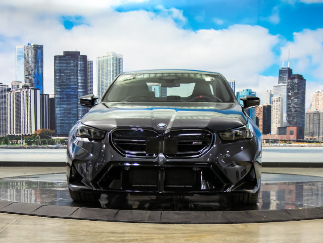 New 2027 BMW M5 w/ Executive Package AWD/4WD image 3