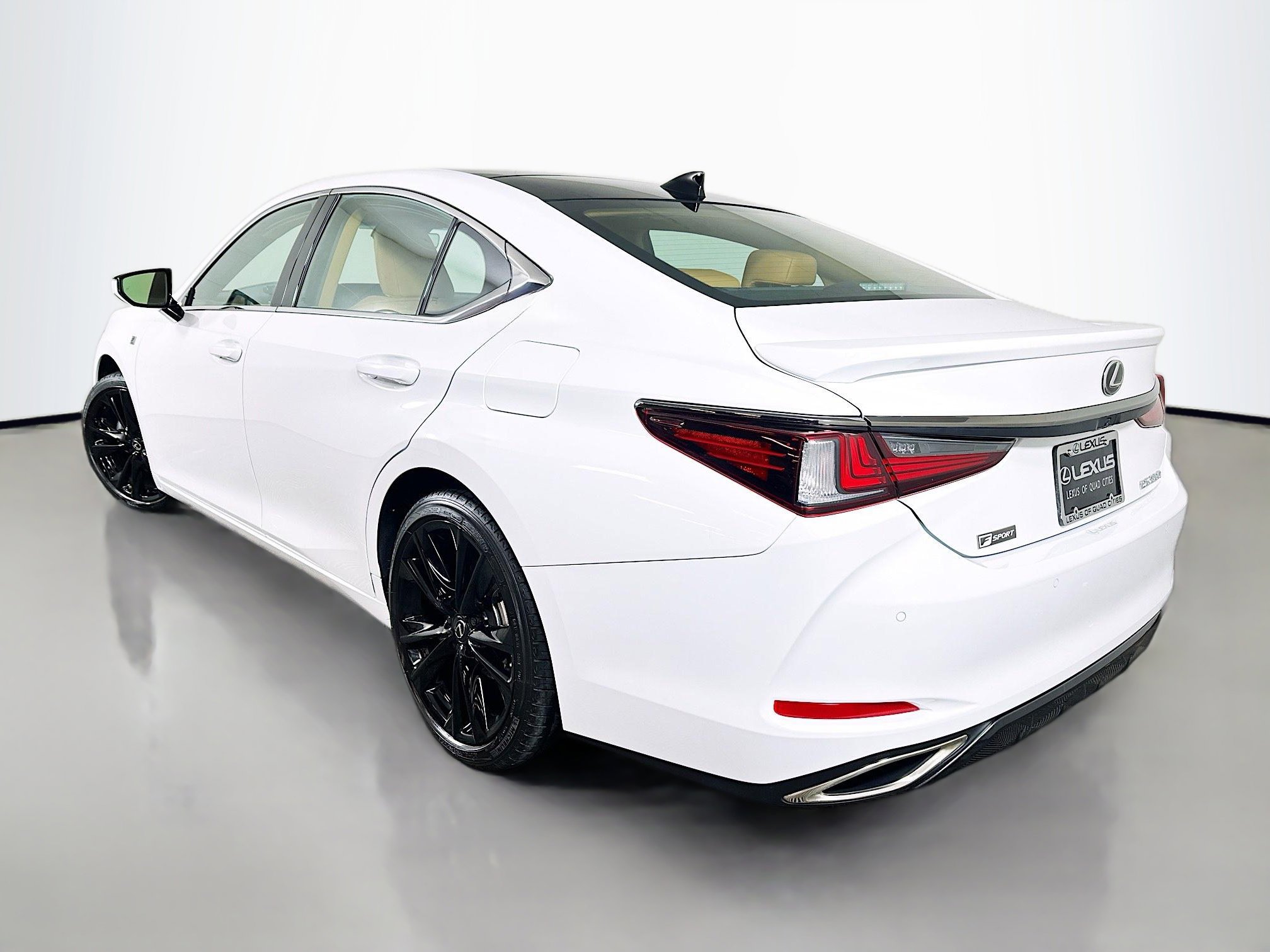 Certified 2025 Lexus ES 350 w/ Accessory Package (Z2) image 5